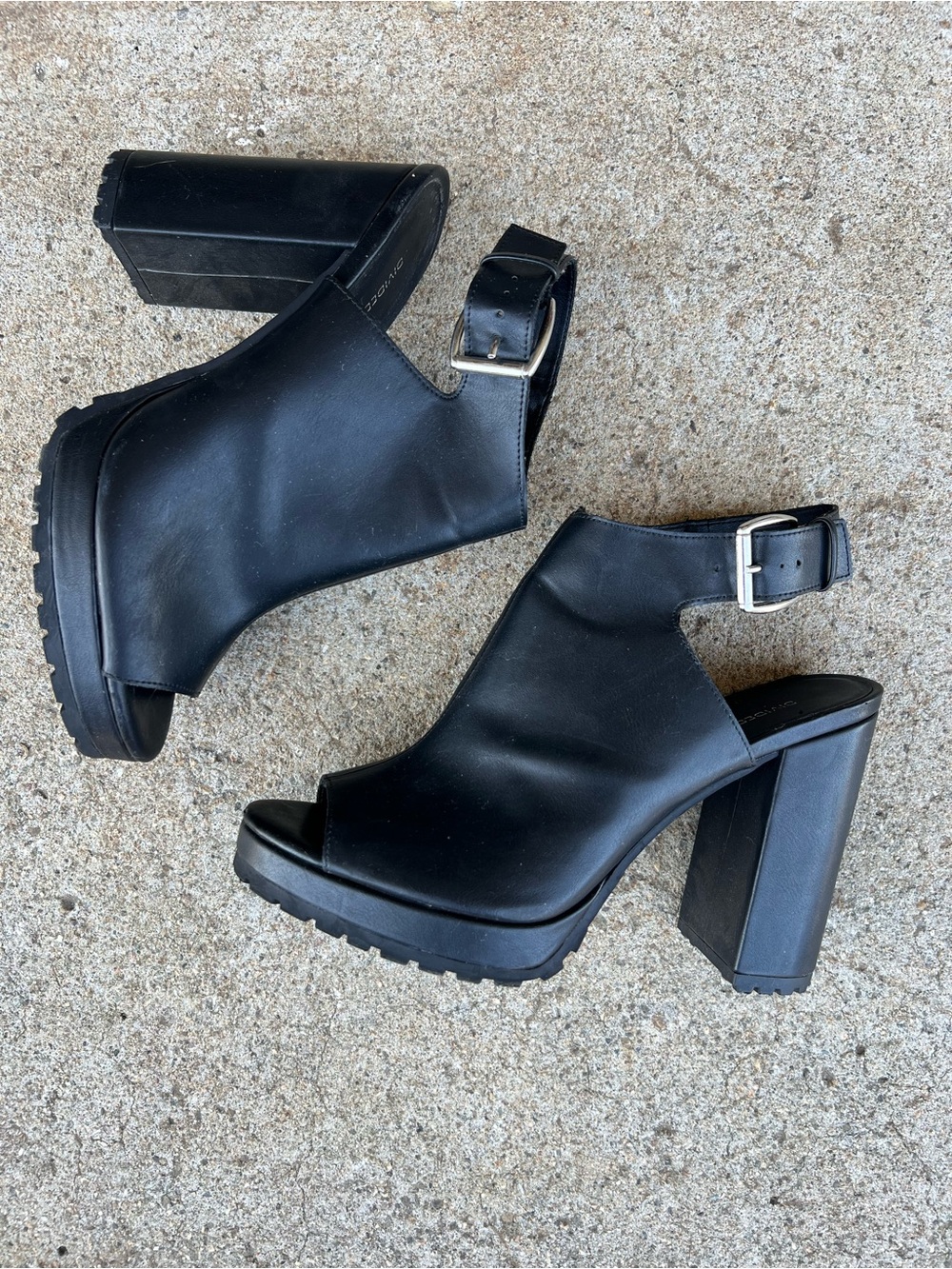 Black Chunky Heel Open-Toe Ankle Strap Sandals